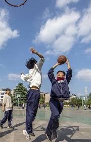 数学轶事：解析数学家利昂哈德·欧拉对概率论的奠基及其对赌博概率的早期思考。（数学趣闻：回顾欧拉奠定概率论基础及其对赌博概率的早期洞见）